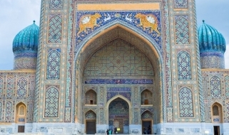 Madrasa di Sher Dor Tour Uzbeksistan: la Madrasa di Sher Dor, Registan, Samarcanda