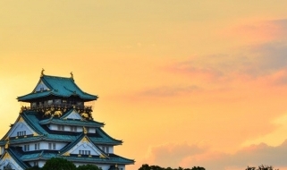 Il castello di Osaka al tramonto Vacanza in Giappone - Tempio al tramonto