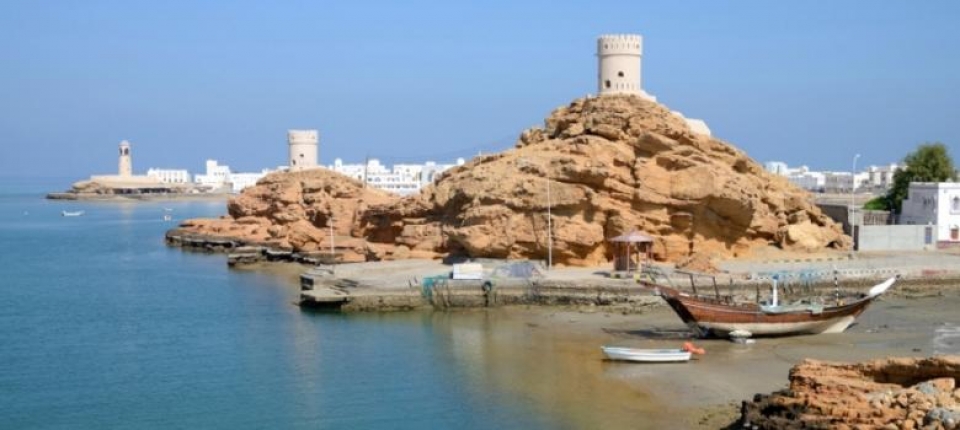 Mare dell'Oman durante il viaggio in primavera nei mesi di marzo e aprile