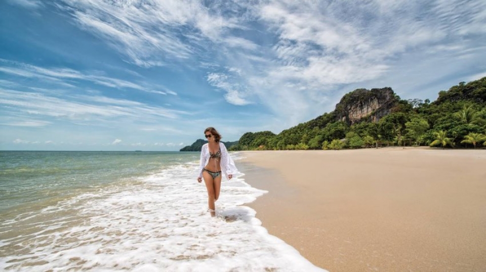 Foto della spiaggia e durante il soggiorno mare nella penisola malese durante la vacanza mare in Malesia