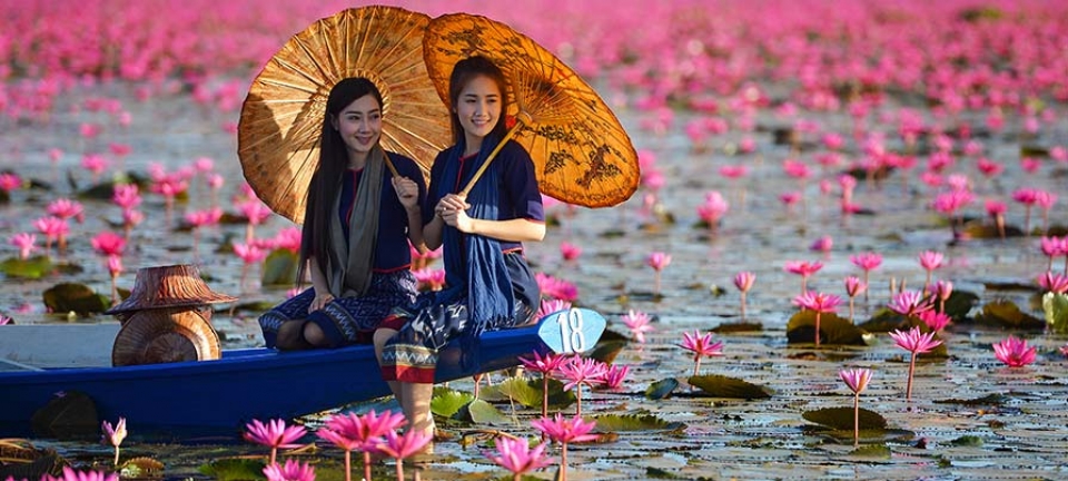 Foto di un cantadino scattata in Laos durante il tour di gruppo nel Mekong