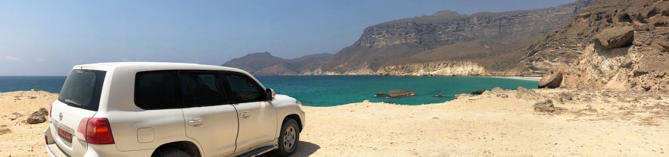 foto che immortala l'escursione avventura in Musandam con fuoristrada
