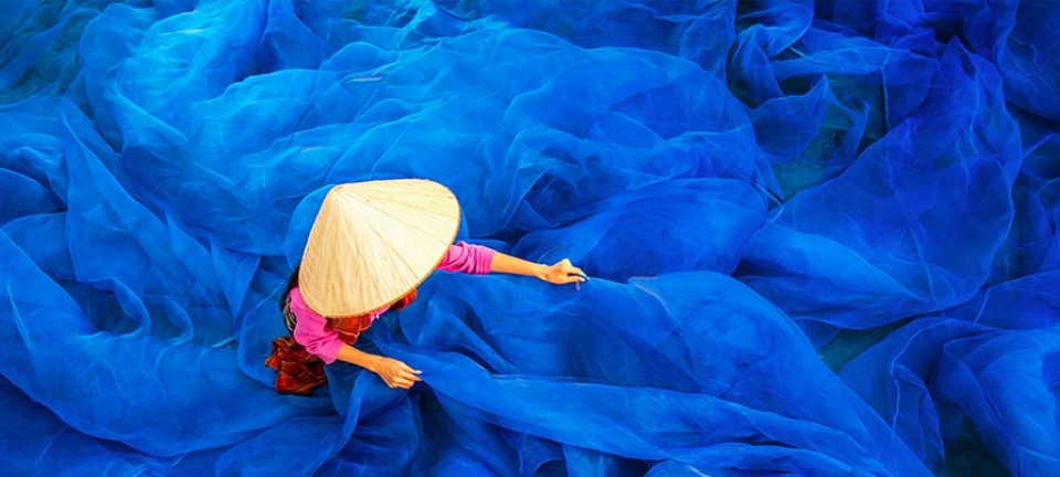 Foto di una donna vietnamita del viaggio di Pasqua in Cambogia e Vietnam
