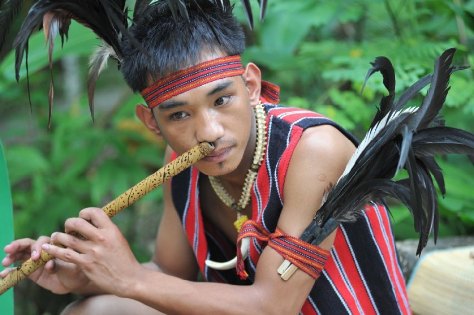 Ragazzo fotografato durante il viaggio in Sarawak in Malesia