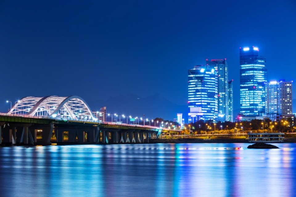 Foto dello skyline di Seoul durante il viaggio con il pacchetto Corea Classica