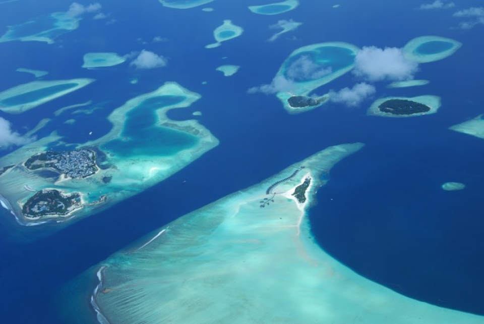 Mare delle Maldive immortalato durante il viaggio combinato tra Oman e Maldive di 12 giorni
