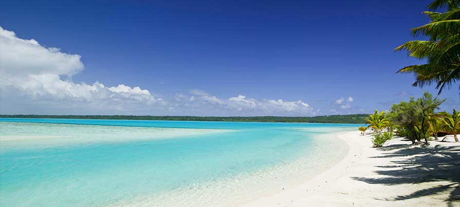 Costa turchese delle Isole Fiji fotografata nel tour combinato Australia e Fiji