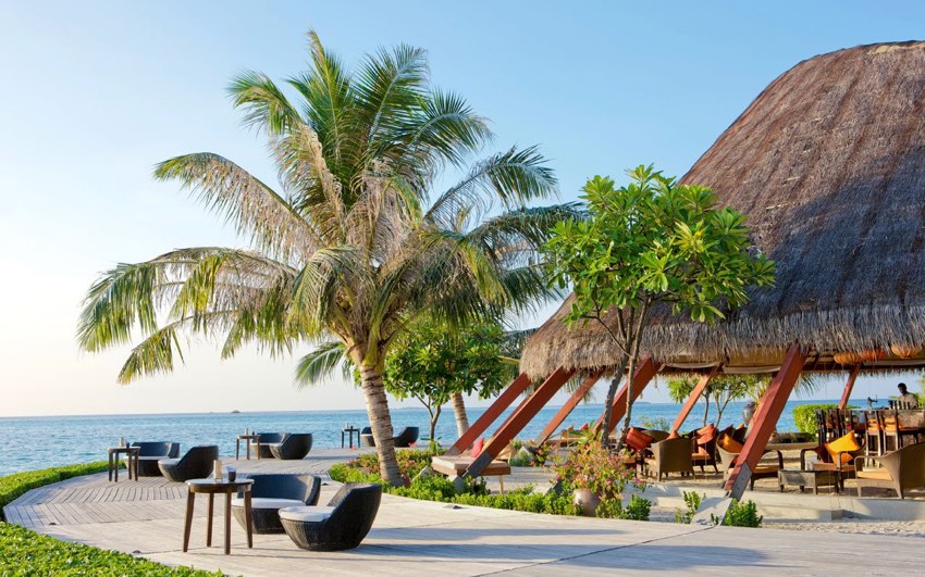 Struttura dove risiedere alle Maldive con le cose da portare