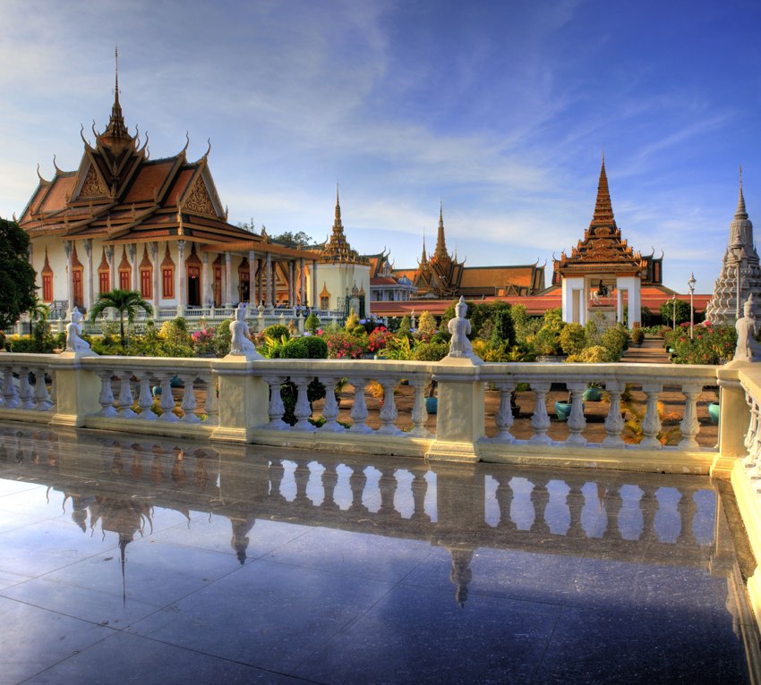 Foto di templi in Cambogia durante il viaggio combinato di 14 giorni con Vietnam e Laos