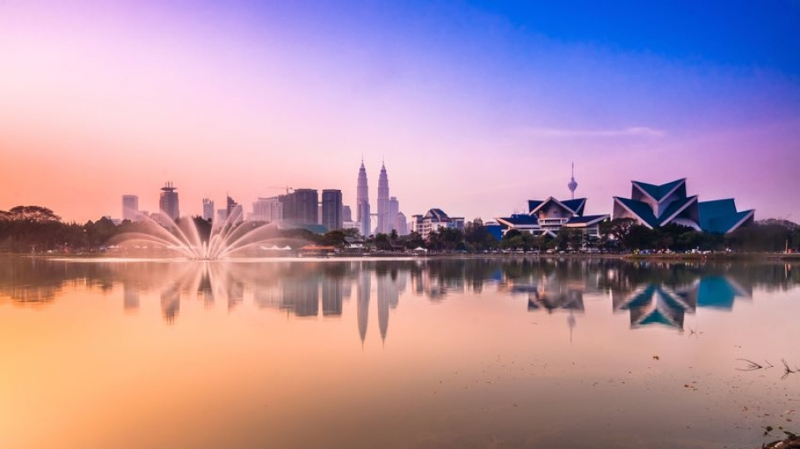 Skyline di Kuala Lumpur durante il tour Malesia e Indonesia di 11 giorni