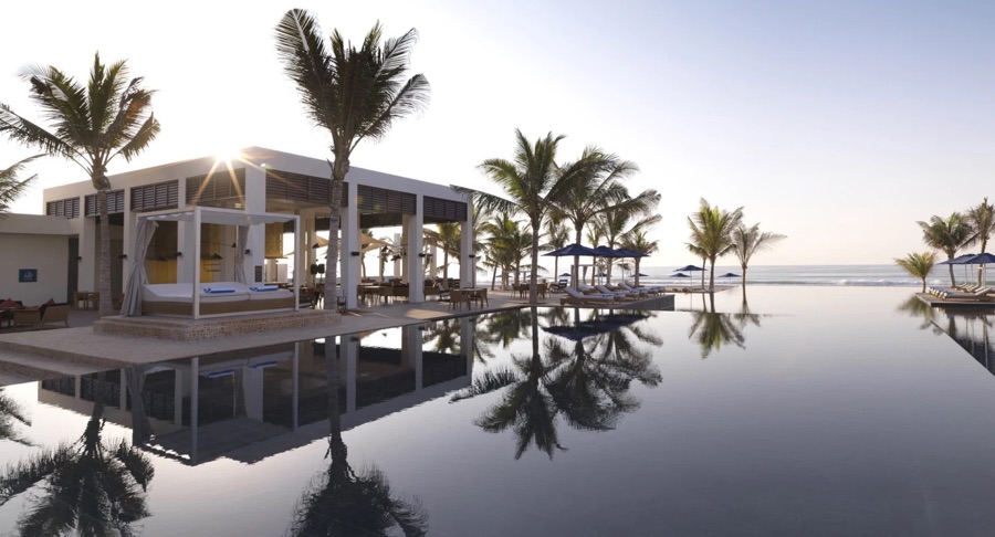 L'Anantara a Salalah, struttura extra lusso in Oman con piscina in riva al mare 