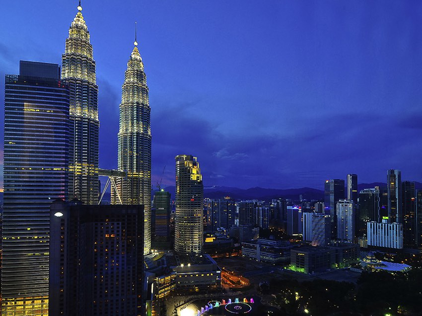 Torri fotografabili durante il viaggio mare nel Sabah con Kuala Lumpur