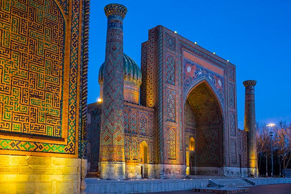 Foto della piazza di Samarcanda durante il Tour Uzbekistan Classico